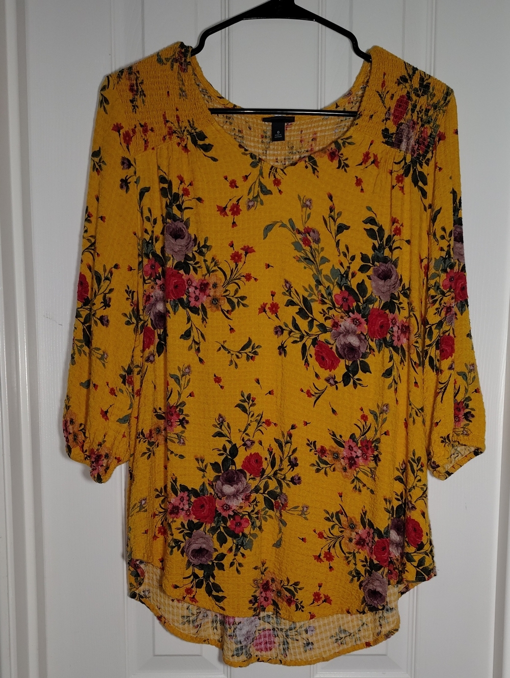 Torrid Pesant 3/4 Sleeve Yellow Floral V-Neck Blouse Waffle Texture